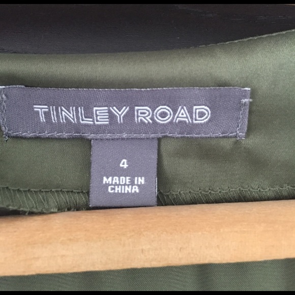 SOLD SOLD Green tie dress - Picture 3 of 3